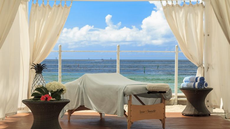 <b>La Mer and Dewey House Spa</b> <b>La Mer and Dewey House Spa</b>
