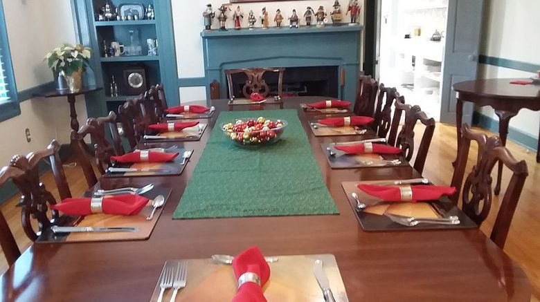 <b>Benjamin Ellis House Restaurant</b>