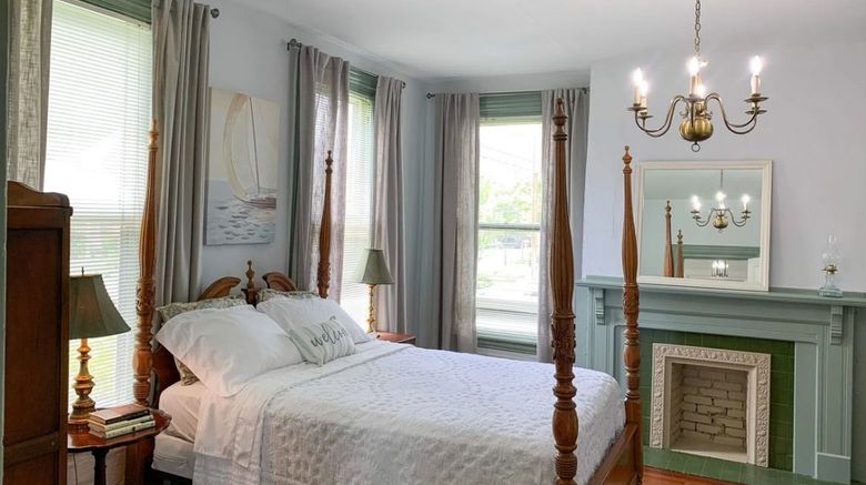 <b>Meadows Inn B & B Room</b>
