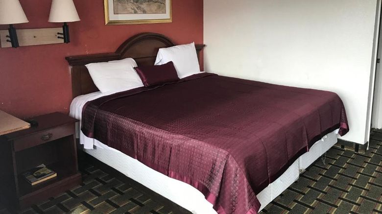 <b>Travel Inn Greensboro Room</b>