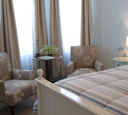 Savannah Inn Room