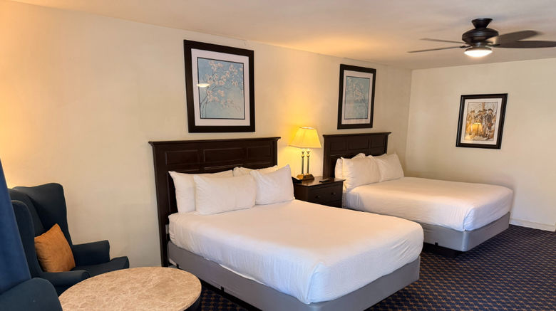 <b>Princess Anne Hotel, SureStay Collection Room</b> <b>Princess Anne Hotel, SureStay Collection Room</b>