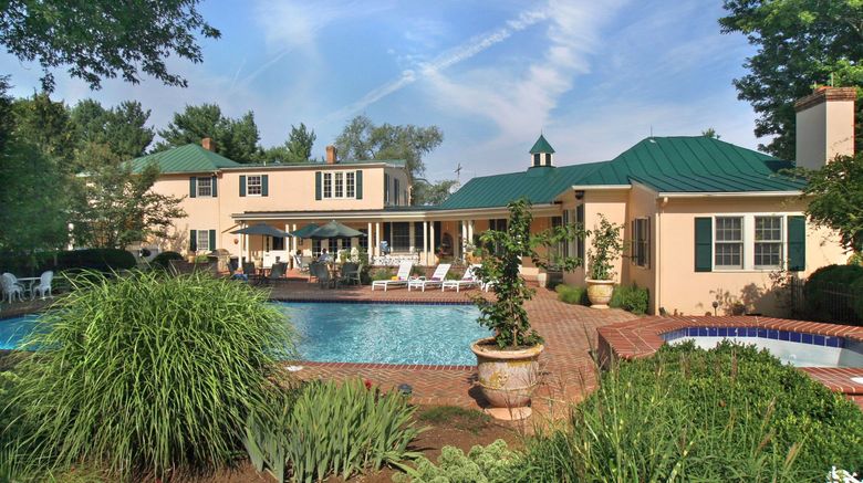 <b>L'Auberge Provencale Bed and Breakfast Pool</b>