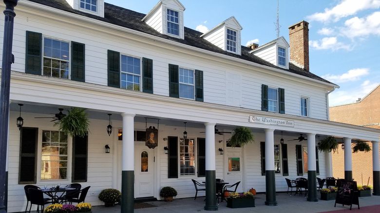 <b>The Washington Inn & Tavern Exterior</b>