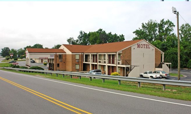 Executive Inn West Columbia Exterior