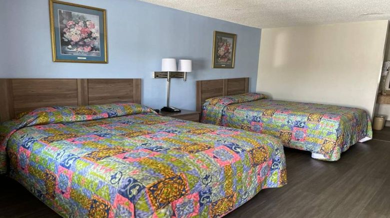 <b>Executive Inn West Columbia Room</b>