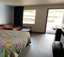 Executive Inn West Columbia Room