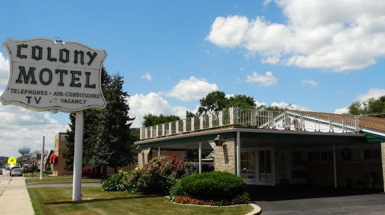 <b>Colony Motel Exterior</b>