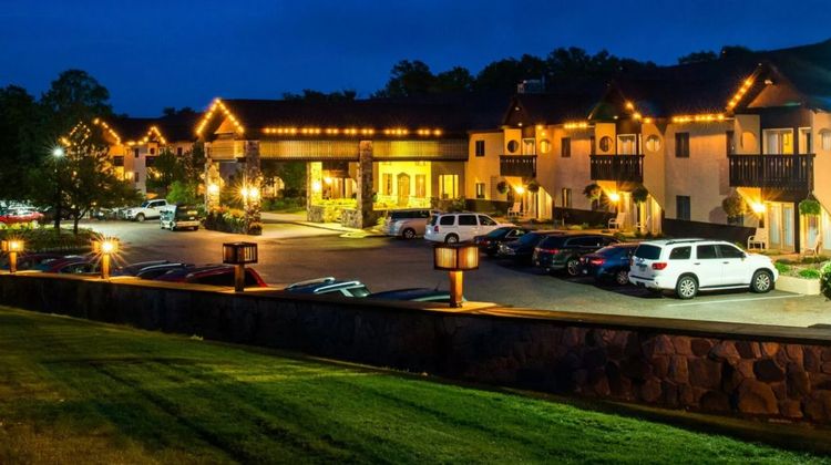 Treetops Resort Exterior