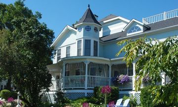 Metivier Inn