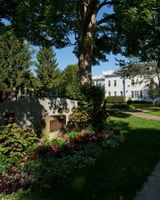 Maplewood Hotel