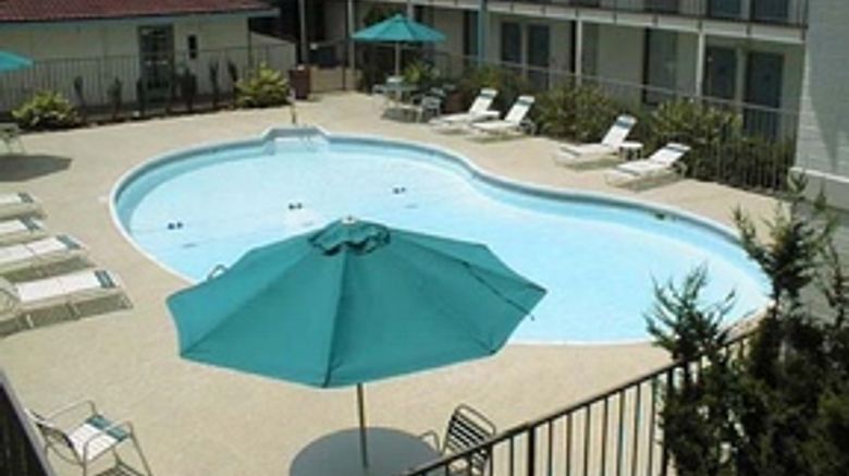 <b>Baymont Inn Chattanooga-Hamilton Pl Pool</b>