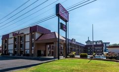 Red Roof Inn & Suites Pigeon Forge Pkwy