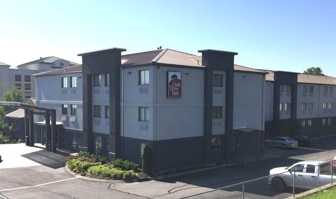 Super 8 by Wyndham Nashville East Exterior