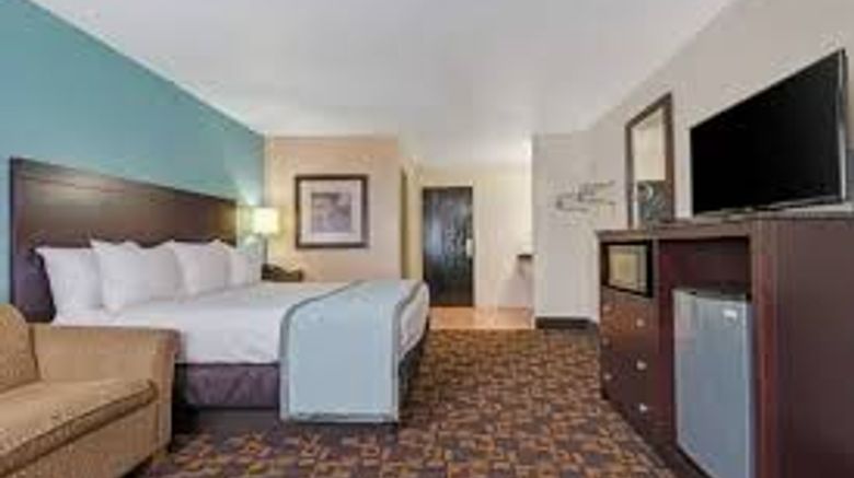<b>Super 8 by Wyndham Nashville East Room</b>