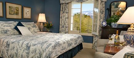 Buckhorn Inn Room