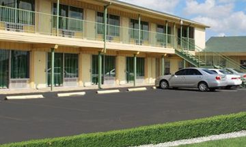 Thunderbird Motel Hillsboro