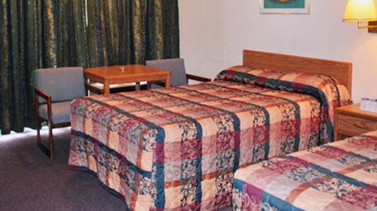 Thunderbird Motel Hillsboro Room