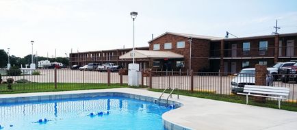 Kansas Country Inn Pool