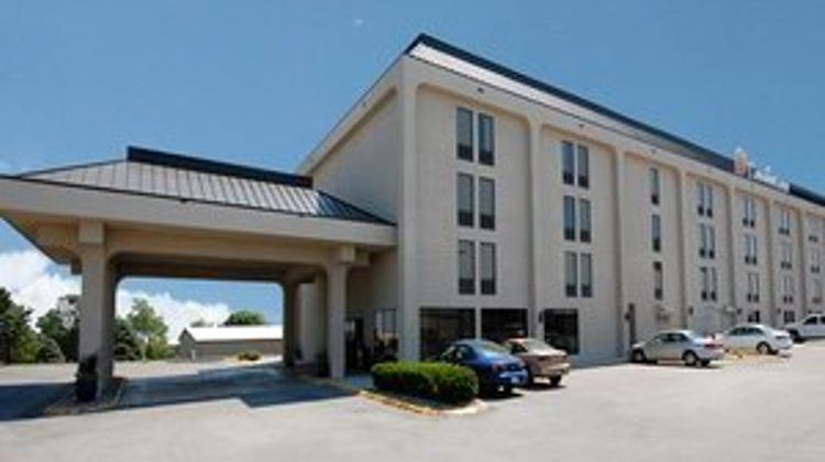 New Victorian Inn & Suites Omaha Exterior