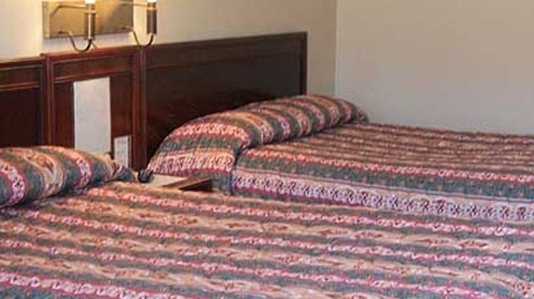 The Hemlock Inn Room