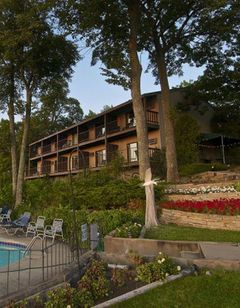 Egg Harbor Lodge