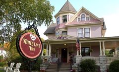 White Lace Inn/Victorian Country Inn