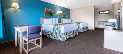 Aloha Beach Resort & Suites Room