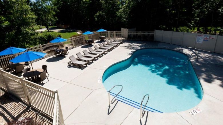 <b>The Landing Resort at Egg Harbor Pool</b>