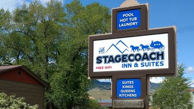 Stagecoach Inn & Suites
