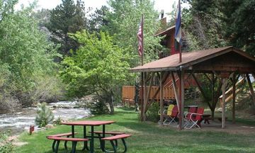 Ponderosa Lodge