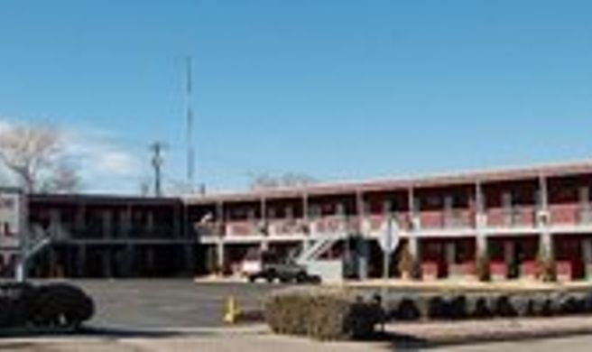 Midtown Motel Exterior