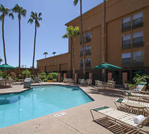 GreenTree Inn & Suites, Phoenix Airport Pool