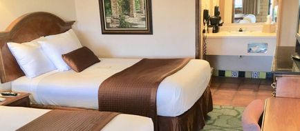 Quality Inn Room