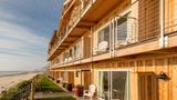 Pelican Shores Inn Exterior