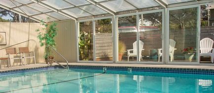 Pelican Shores Inn Pool