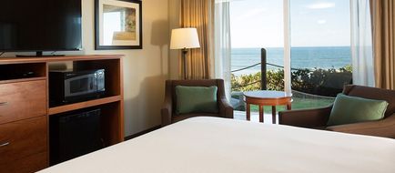 Pelican Shores Inn Room