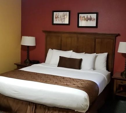 Royal Victorian Motel Room