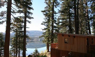 Kit Carson Lodge