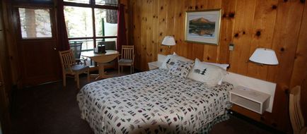 Kit Carson Lodge Room