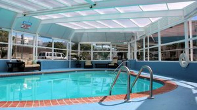 <b>Laguna Surf Lodge by SCP Pool</b>