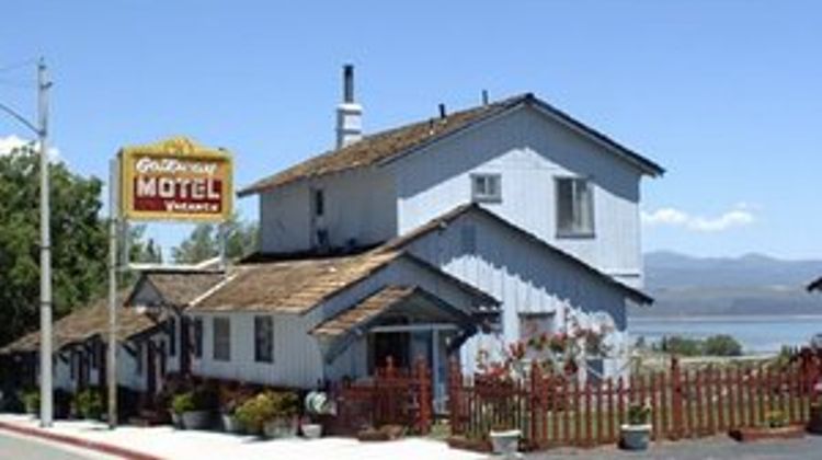 Yosemite Gateway Motel Exterior
