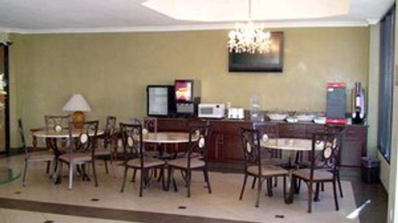 <b>Howard Johnson Inn and Suites Reseda Restaurant</b>