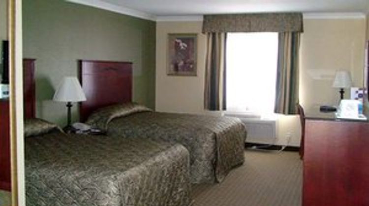 Howard Johnson Inn and Suites Reseda Room