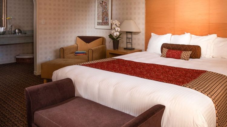 Menlo Park Inn Room