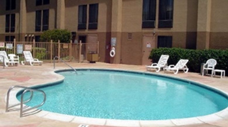 <b>La Quinta Inn Oakland Airport Coliseum Pool</b>