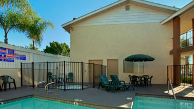 <b>Days Inn & Suites San Diego / SDSU Pool</b>