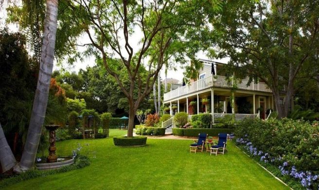Simpson House Inn Exterior