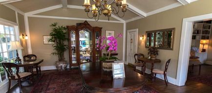 Simpson House Inn Lobby