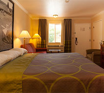 Super 8 Ukiah Room